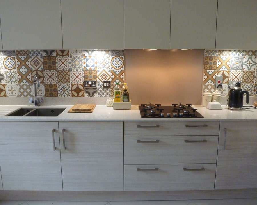 Similar splashback