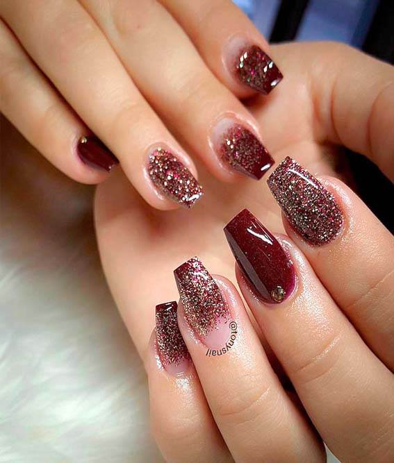 10 Unique Ways to Show off Your Gel Nail Designs: #8