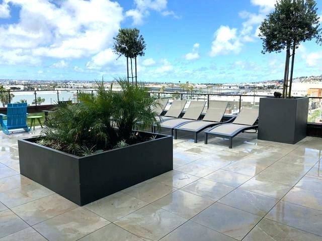 Condo Deck Tiles – Long, narrow boards change the look