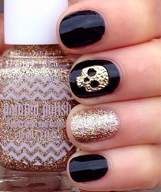 Nail Art Ideas nail art skull design : Pop Punk Skittlette with Glittery Skull and Distressed