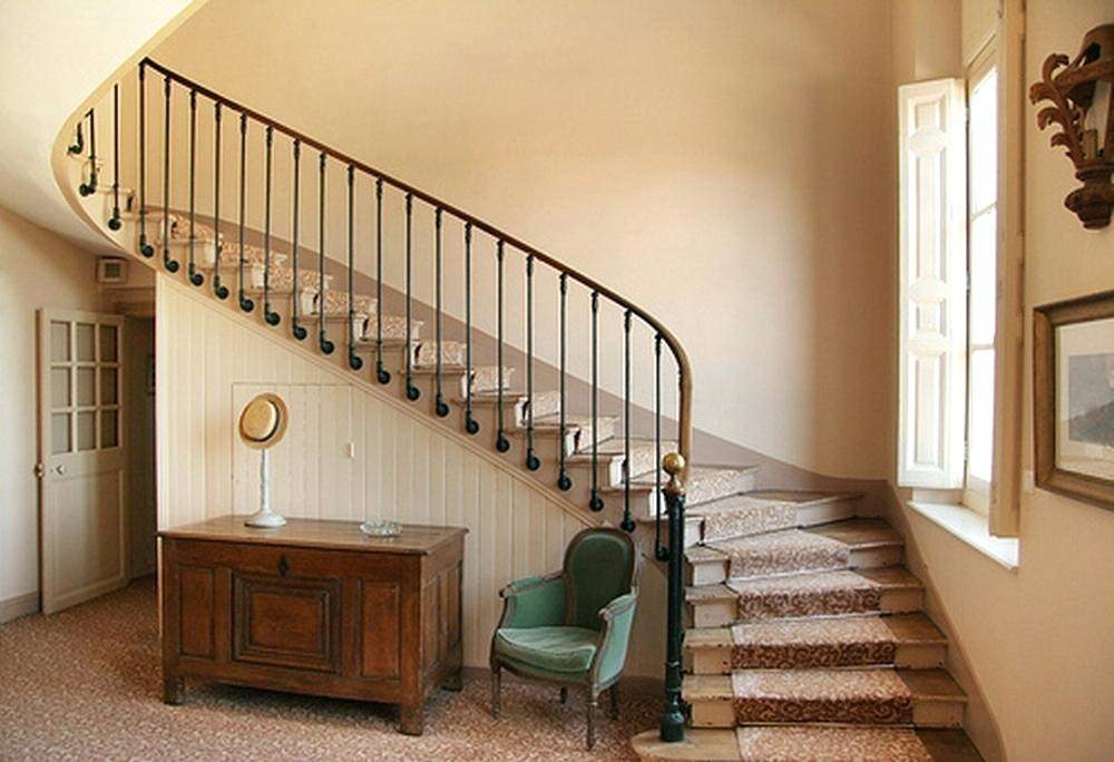 20 Incredible Staircase Designs