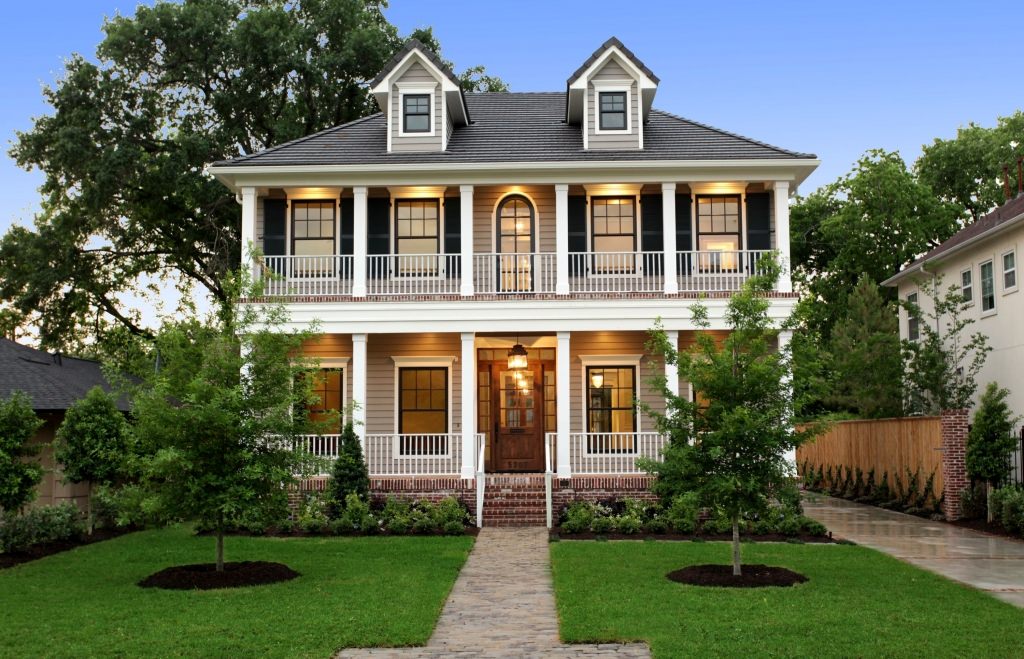 Local builder Shoreline Construction helps transform the 2014 Southern Living Idea House from paper to reality in beautiful Palmetto Bluff