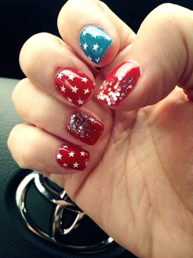 Fourth of July nails