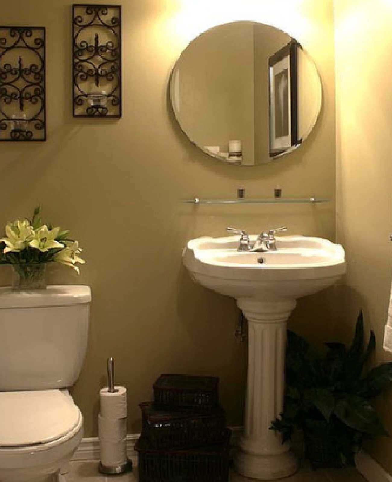 Top 25+ best Small bathroom wallpaper ideas on Pinterest | Half